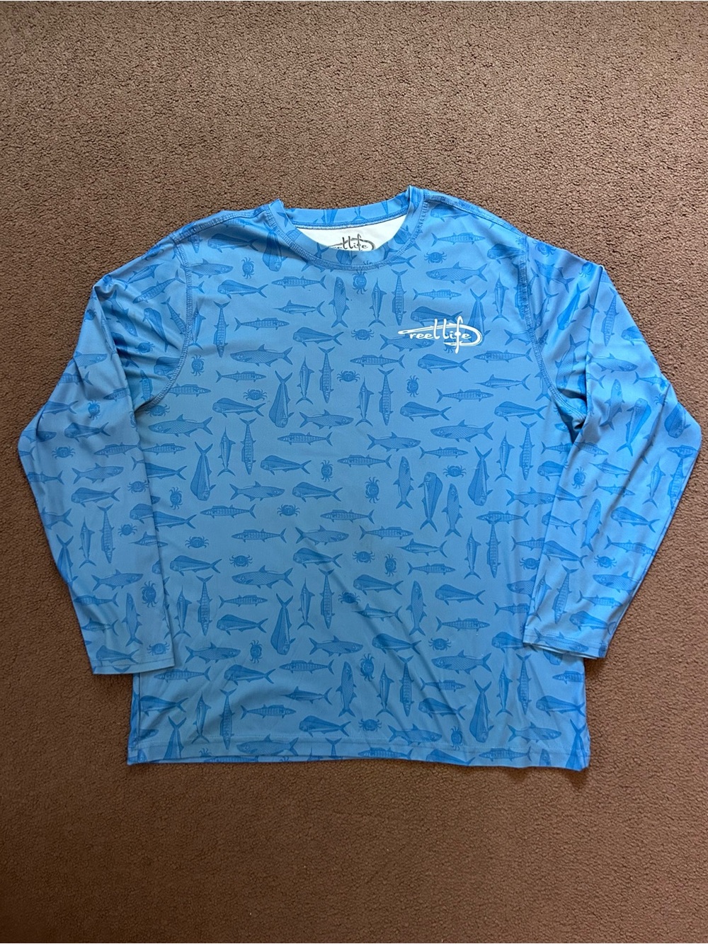 Men’s Reel Life Blue Fish Print Fishing Shirt Size Large Long Sleeved